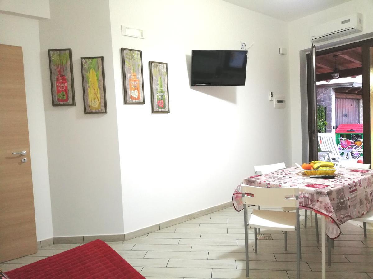 Capo D'Orlando Apartments Zewnętrze zdjęcie