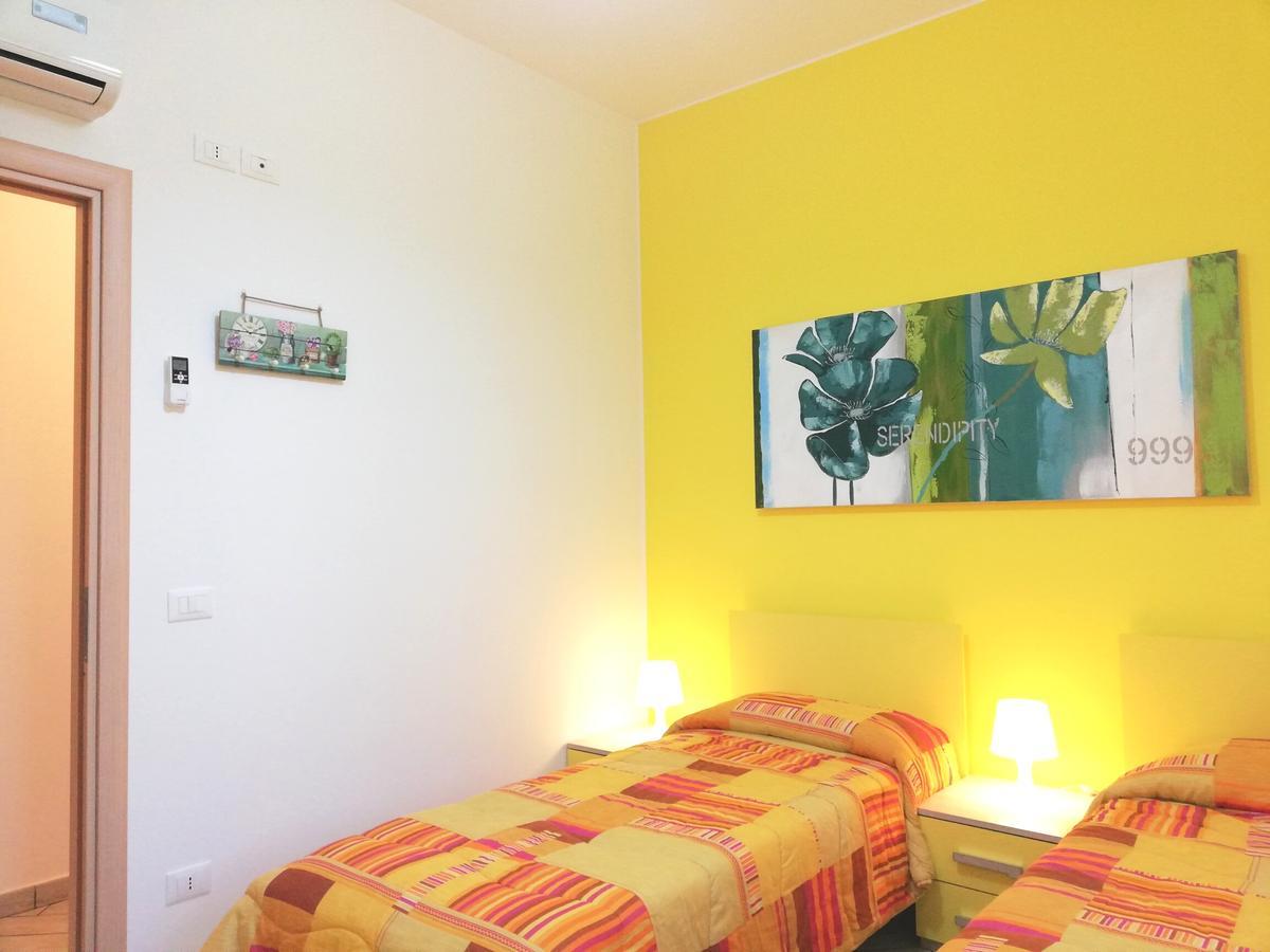 Capo D'Orlando Apartments Zewnętrze zdjęcie