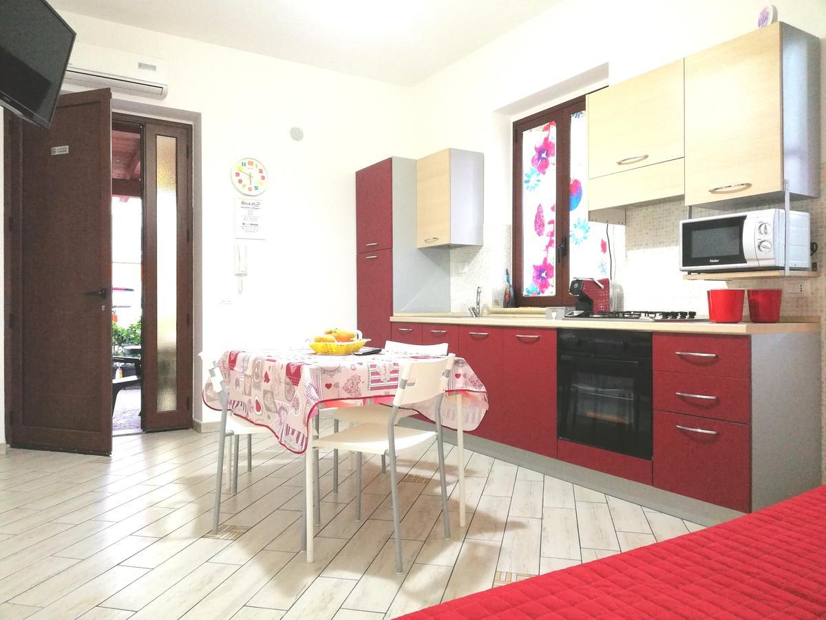 Capo D'Orlando Apartments Zewnętrze zdjęcie